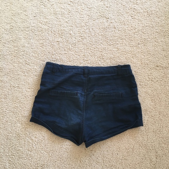 Almost Famous Button Denim Shorts - Picture 2 of 2